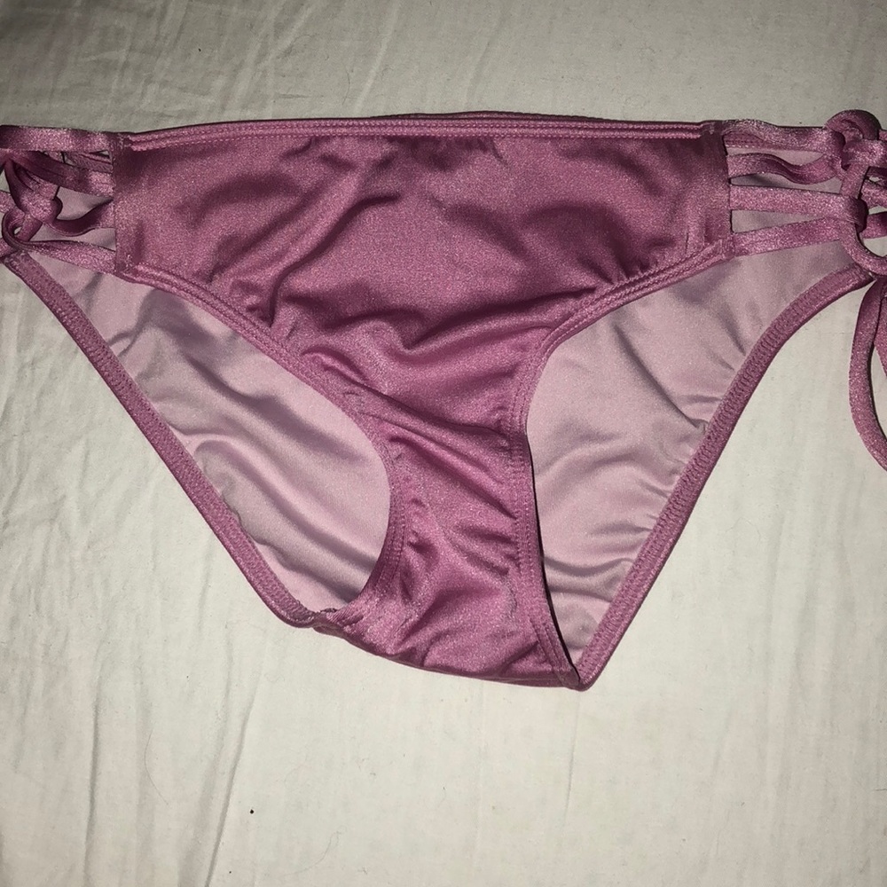 Victoria’s Secret bathing suit bottom (S)